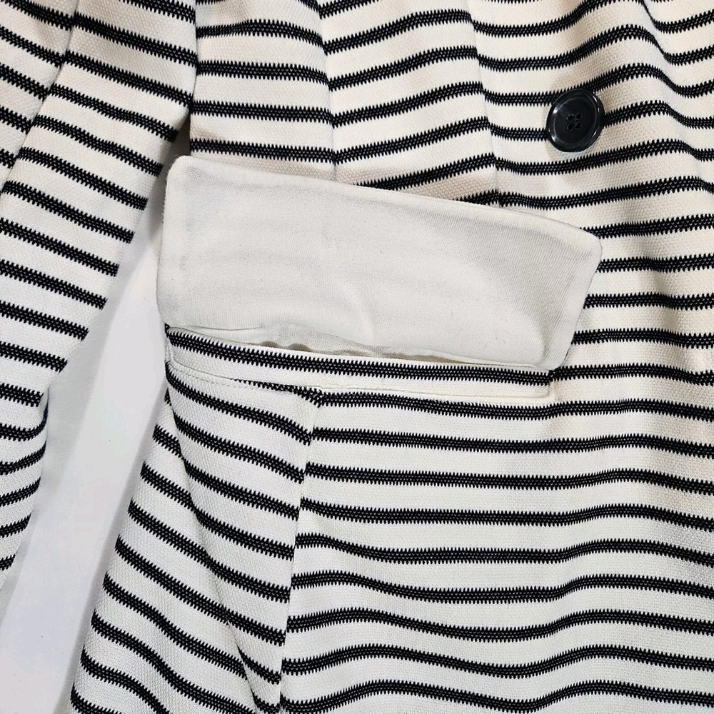 Banana Republic Black and White Striped Blazer - Picture 3 of 8